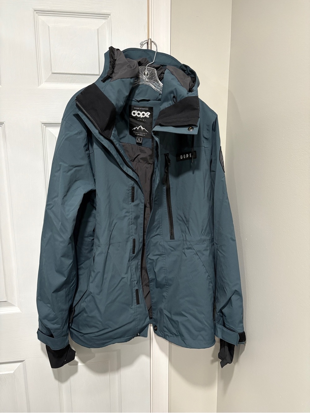 DOPE Men's Metal Blue Ski & Snowboard Jacket with Hood